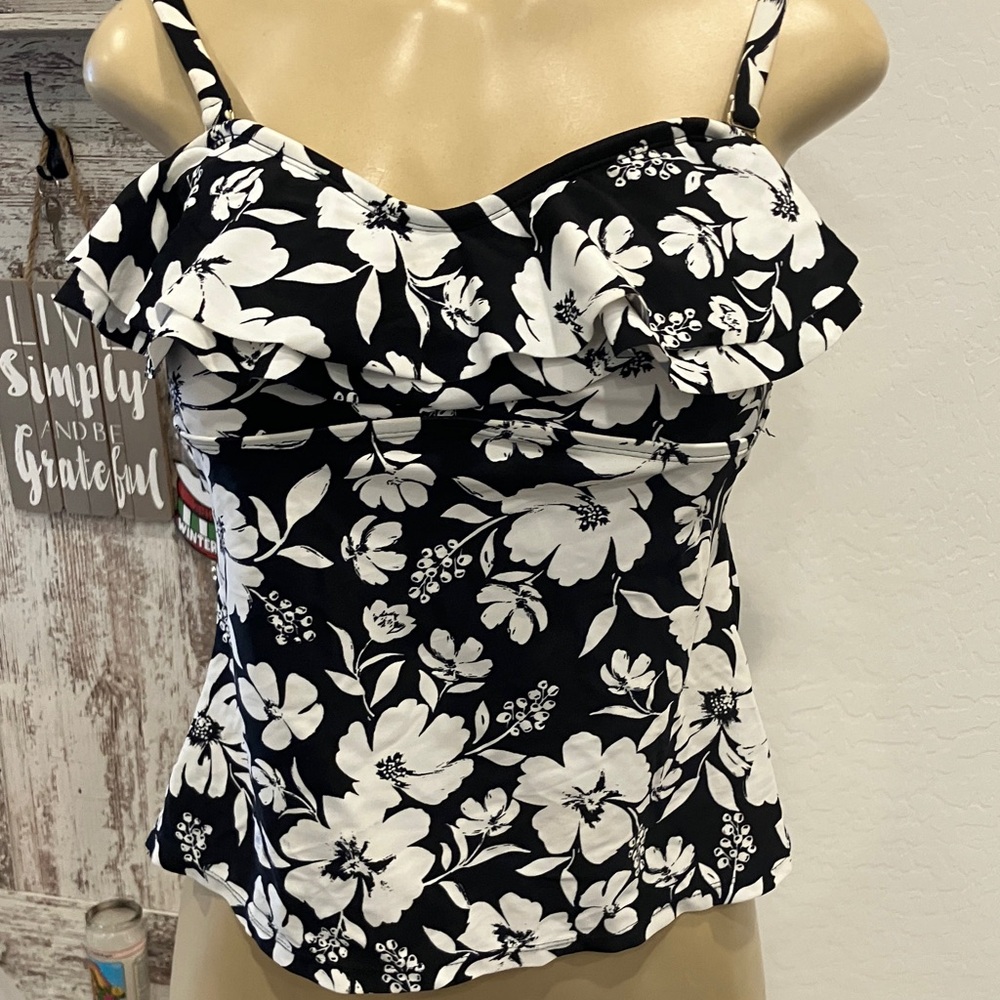 Island Escape Black and White Floral Ruffle Camisole